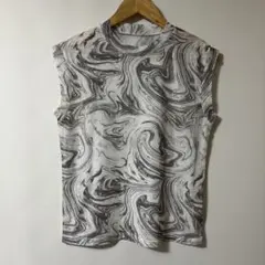 me+em select マーブル柄シアーノースリーブトップスのサムネイル