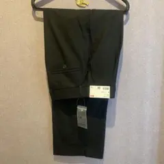 新品未使用　UNIQLOタックワイドパンツ ブラック M size