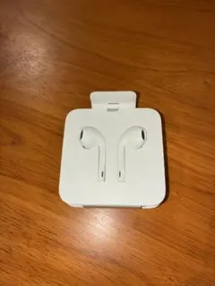 【未使用　純正品】Apple純正 イヤホン Lightning接続 ホワイト