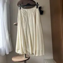 Yukiko Hanai アイボリー フレアバルーンスカートのサムネイル
