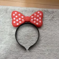 ミニーマウス風赤い水玉カチューシャ