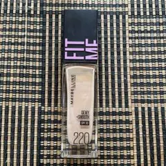 MAYBELLINE FIT ME リキッドファンデーション 220