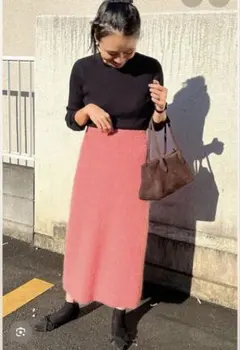 ビューティアンドユース ウール×モヘヤブレンド シャギー タイトスカート　金子綾