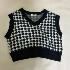 ハウンドトゥース柄ノースリーブニットベスト