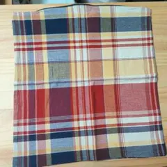 無印良品　マドラスチェック　クッションカバー　43cm✕43cmのサムネイル