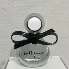 美品　kate spade walk on air 香水のサムネイル