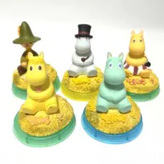 ムーミン フィギュア 5体セット ドーム型ケース入りのサムネイル