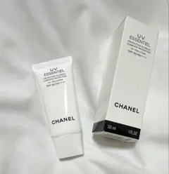 CHANEL UV エサンシエル コンプリート 日焼け止め シャネル 新品未使用のサムネイル