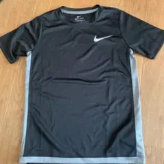 Nike DRI-FIT 半袖 トレーニングシャツ黒M  （140-150)子供