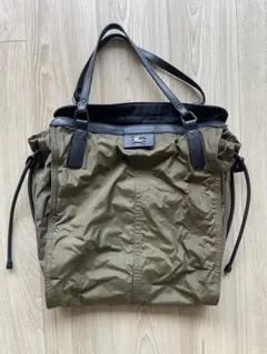 Burberry トートバッグ カーキ ナイロン レザーのサムネイル