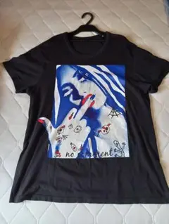 Y2K 　セクシーガール　エロ　グラフィック美女Tシャツ　No Commentのサムネイル