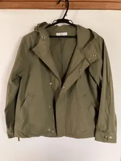 Discoat フード付きオリーブグリーンマウンテンパーカー