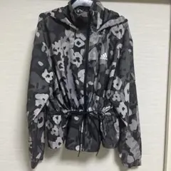 アディダス　パーカー　黒メッシュジャケット