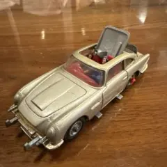 コーギー CORGI アストンマーチン　DB5 希少 ジェームスボンド　007のサムネイル