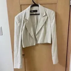セール⭐︎ZARA クリーム色 ダブルブレスト クロップドジャケットのサムネイル