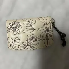 Item thumbnail for item f4a4c1d0-1ac2-4c08-8553-3a6c4b507114