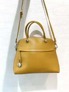 2025年最新】furla パイパー lの人気アイテム - メルカリ