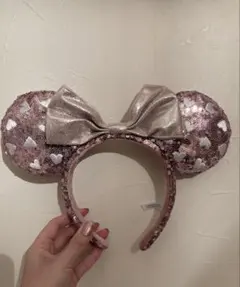 ディズニー　ピンクのハート型スパンコールカチューシャ