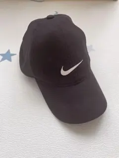 Nike 黒 キャップ ロゴ入り