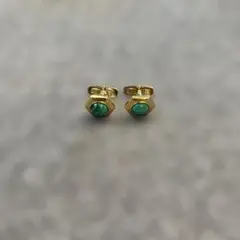 即日発送‼️K10ゴールド マラカイトピアス 7mm 普段使いにピッタリ