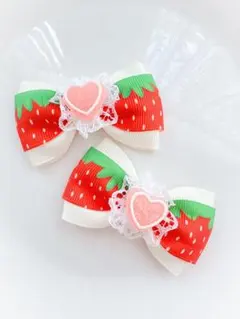 キッズ　ヘアゴム　リボン　リボンゴム　ハンドメイド　いちご　苺　イチゴ