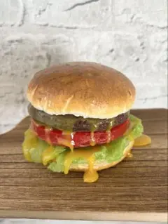 食品サンプル　ハンバーガー（とろ〜りチーズ）