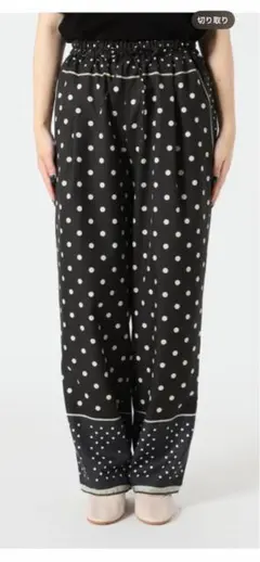 お値下げしました！新品未使用！Spick and spanワイドプリントパンツ