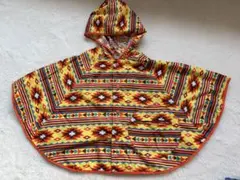 カラフルなベビーレインコート