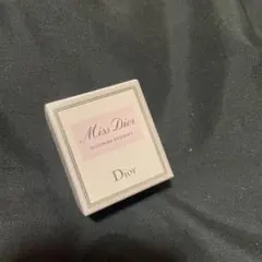 ディオール ミス ディオール ブルーミング ブーケ オードゥトワレ ミニ 5ml