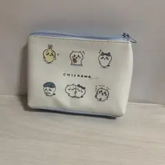 ちいかわ　フラットポーチ　うさぎ　ハチワレ　ちいかわ