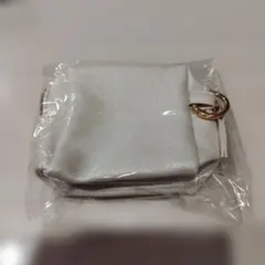 新品未開封　資生堂 カラビナ付きスクエアポーチ パールホワイト