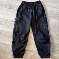 カーゴパンツ　130 黒　リボン　ダンスパンツのサムネイル