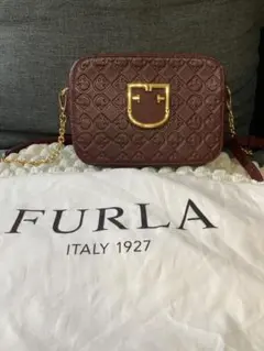 ✨美品✨秋冬　FURLA フルラ　バーガンディ ショルダーバッグ　ワインレッド