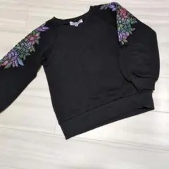 GLOBAL WORK 黒 花柄 トレーナー