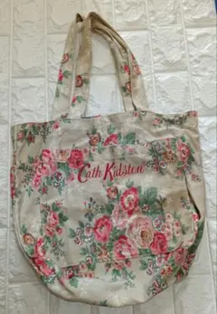 【8/31まで値下げ】Cath Kidston 花柄トートバッグのサムネイル