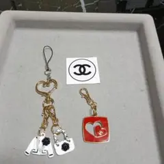 CHANELバレンタインチャーム＆ トップス　バッグチャームキーリングのサムネイル