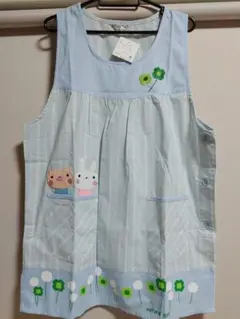 動物刺繍 水色ノースリーブエプロン