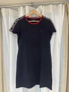 TOMMY HILFIGER ネイビー 半袖ワンピース