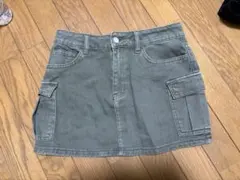 ミニスカートのサムネイル