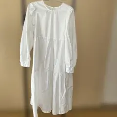 美品GUホワイトロングワンピース 長袖