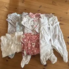 コットン製ロンパース サイズ50 花柄