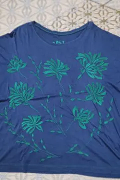 HIROKO BIS 花柄刺繍 半袖Tシャツ ネイビーのサムネイル
