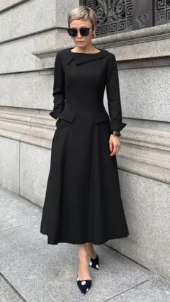 JENNE ブラック アシンメトリーワンピース 長袖ワンピースのサムネイル