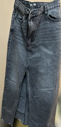 デニムタイトスカート