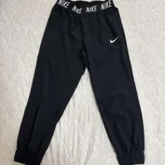 Nike ナイキ 黒ジャージパンツ ジョガーパンツ