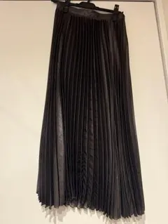 m*i様 ROSE BUD 黒 プリーツスカート Mサイズ