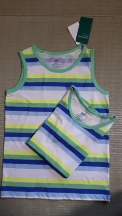 H&M タンクトップ ４枚セット。