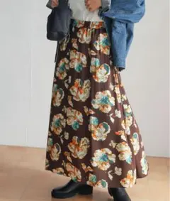 アーバンリサーチドアーズ　 レーヨン大花柄スカート ロング丈 M