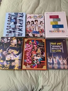 AKB48グループ 49thシングル 322枚セット。渡辺麻友・宮脇咲良他。 AKB48グループ 49thシングル 322枚セット。渡辺麻友・宮脇咲良他