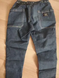 Item thumbnail for item 055a5a77-3a43-460e-91f2-87e7d9933131